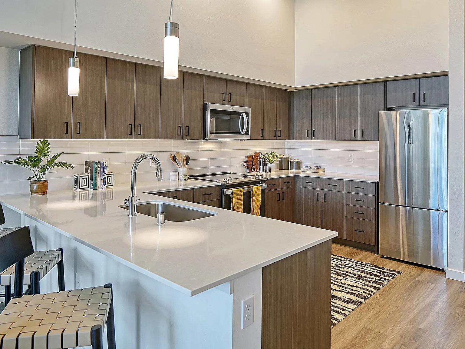 Terrace Station Apartments — Photo 2