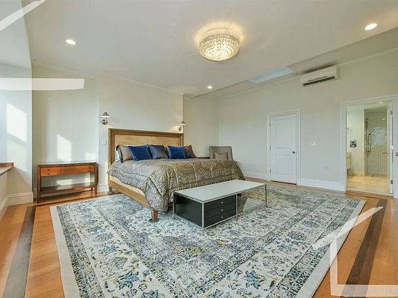 214 Beacon St. #3 Boston (Back Bay) Unit Photo 8