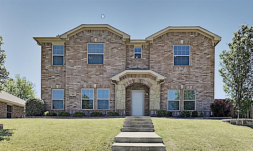 1st image of 604 Rain Lily Dr