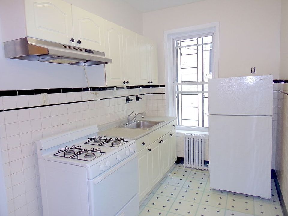 2nd image of 1429 76th St #2