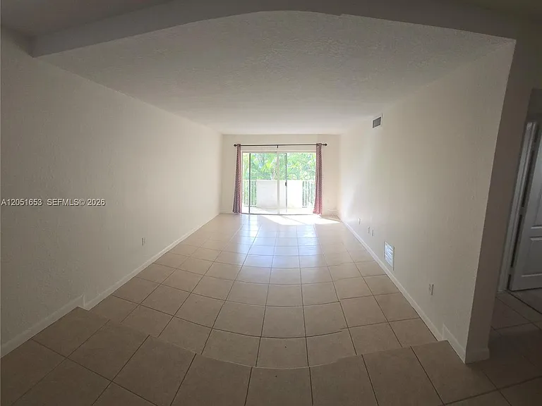 8950 SW 69th Ct #306 — Photo 4