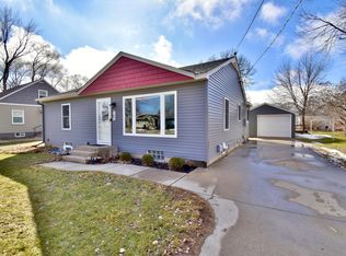 107 3rd Ave SE, Saint Joseph, MN 56374