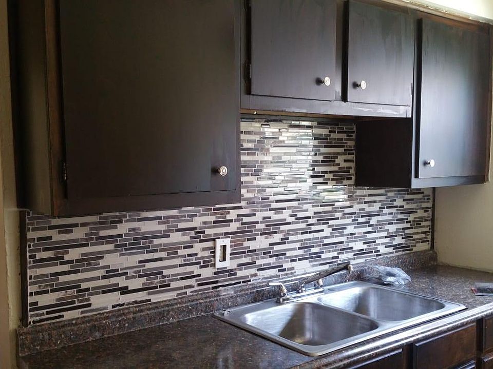 2nd image of 4017 Carrie Ave #2