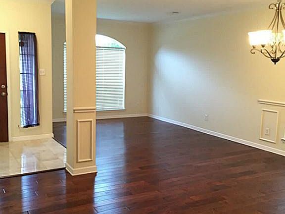 3rd image of 1818 Tangleberry Ct