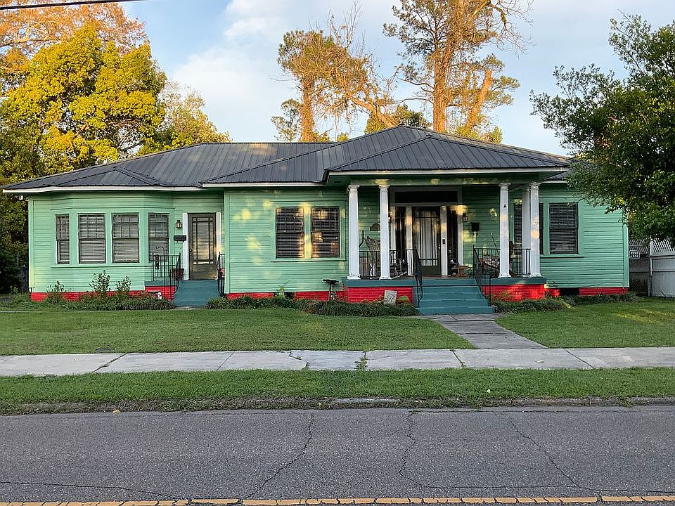 1st image of 418 Belleville Ave