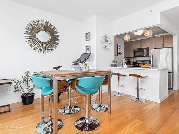 4th image of 6155 Junction Blvd #14M
