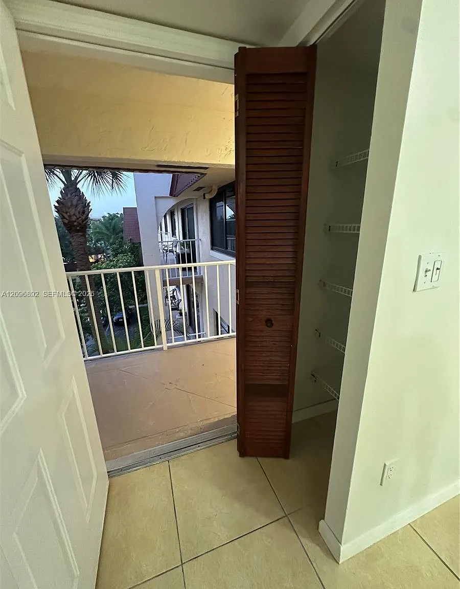 Wisperwood Village Condo — Photo 2