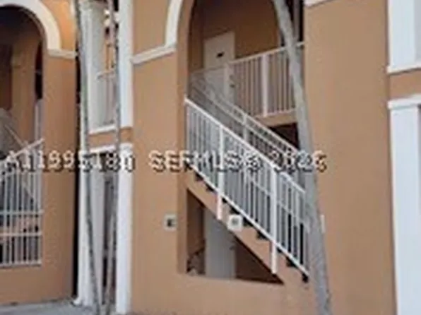 7070 NW 177th St, Hialeah, FL