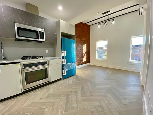 Rented by Owner | media 9