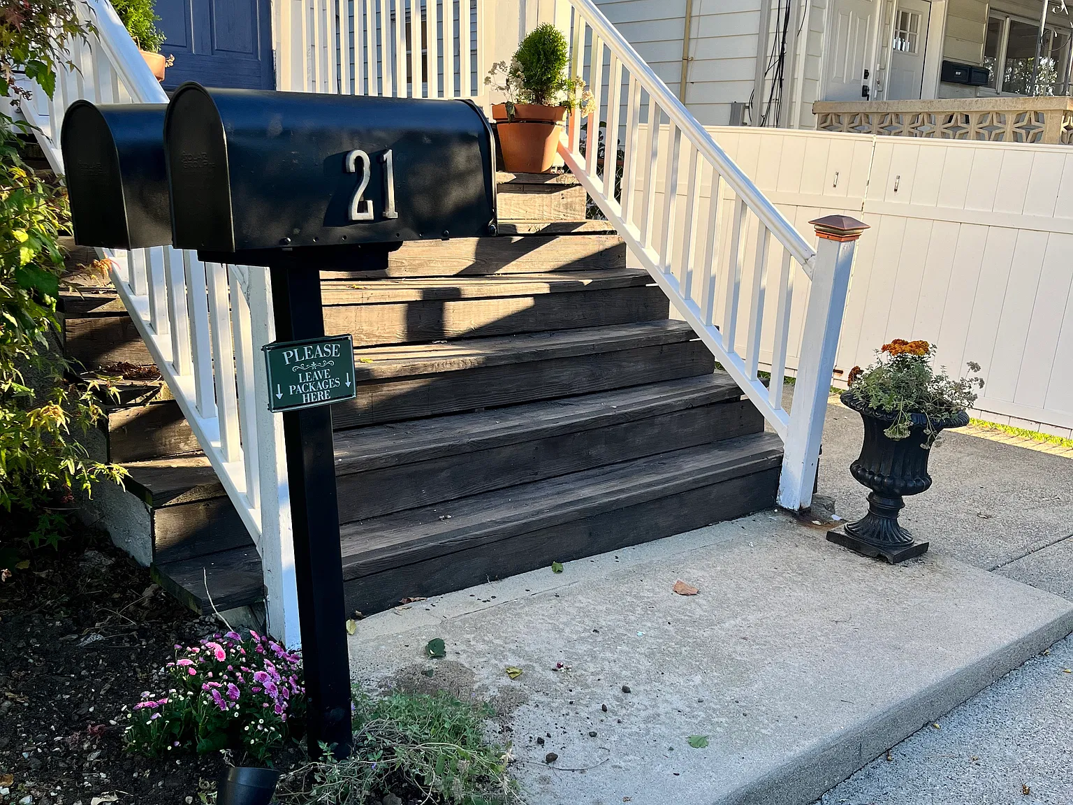 21 Grand Street — Photo 3