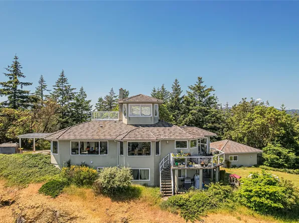 749 Walfred Rd, Langford, BC V9C 2X3
