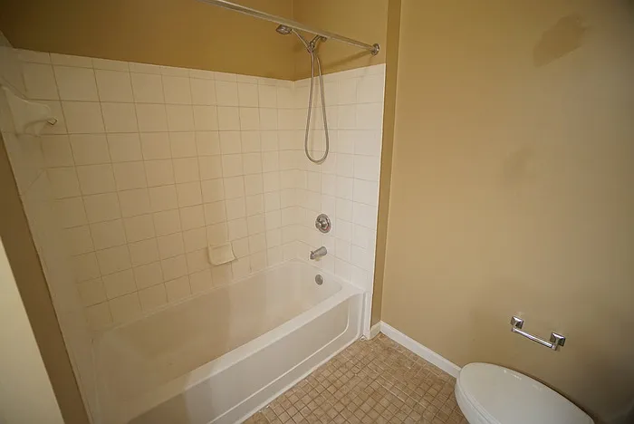 18004 Villa Creek Dr — Photo 8