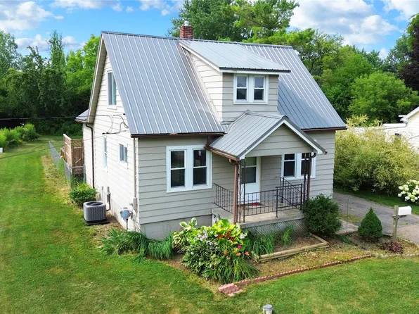 6355 W Court St, Flint, MI 48532