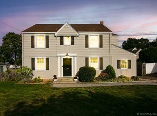 84 Ridgewood Rd, West Hartford, CT 06107