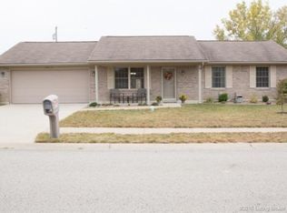 4015 Crimson Point Dr, Jeffersonville, IN 47130