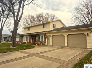 819 2nd Ave SE, Sleepy Eye, MN 56085