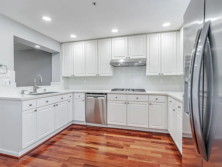 1103 Emerald Bay Ln — Photo 7