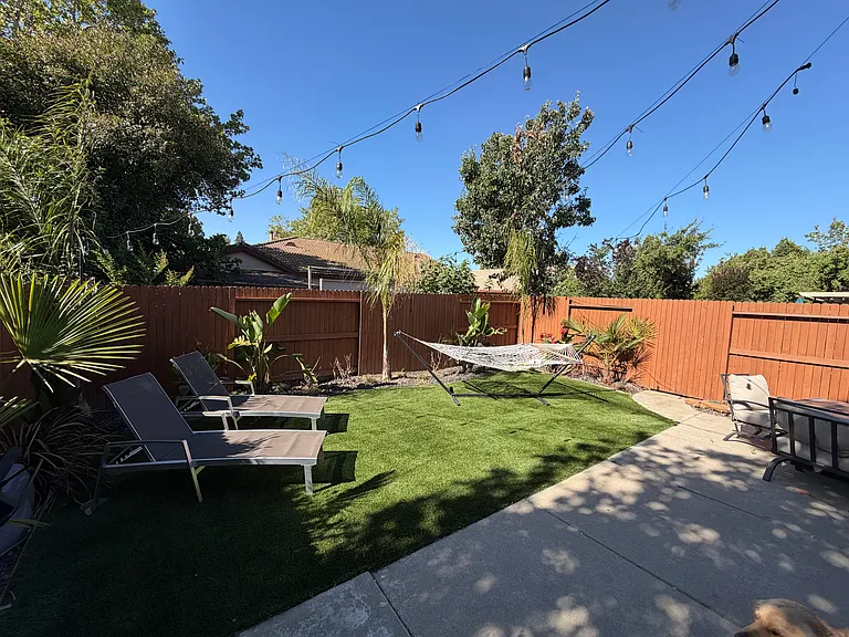 1035 Fremantle Way — Photo 8