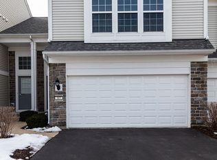 307 Devoe Dr, Oswego, IL 60543