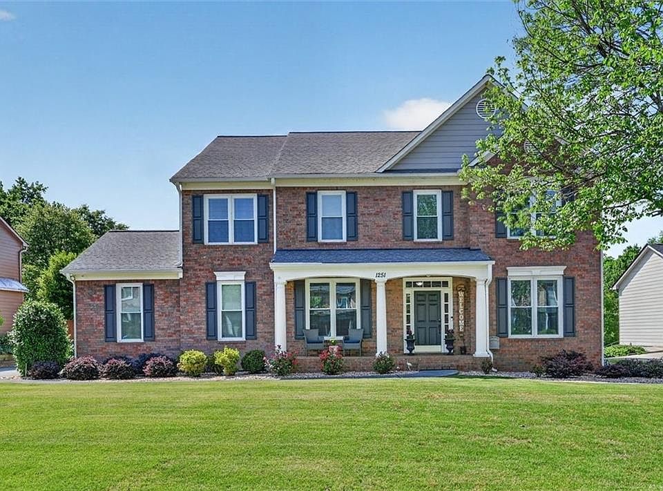 1st image of 1251 Fieldcrest Ct