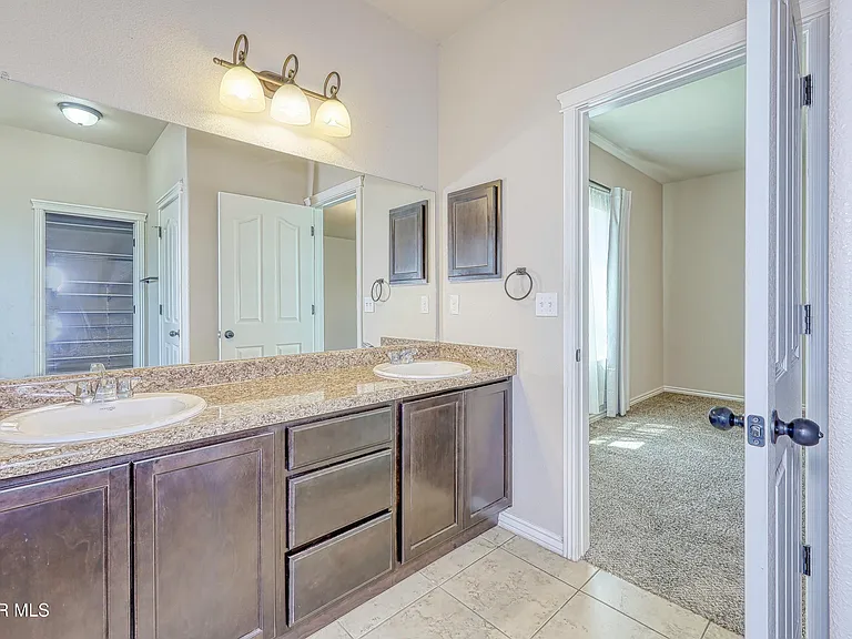 5601 Valley Maple Dr — Photo 36