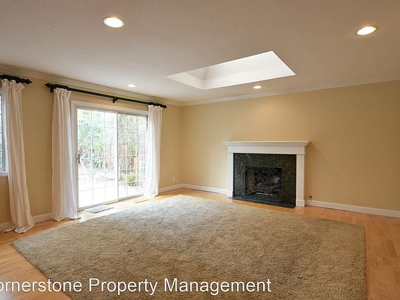 5th image of 1148 Holly Ann Pl