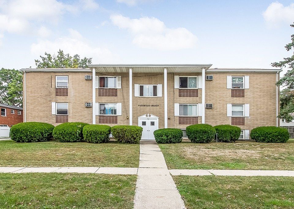 1st image of 920 Kingsway Dr APT 2B