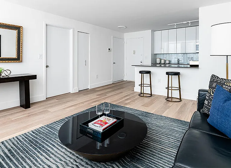 444 W 35th St #6C — Photo 10