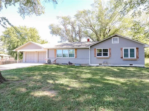 115 N Austin St, Oak Grove, MO 64075