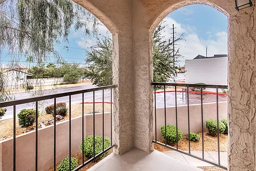 Crystal Pointe Photo 1
