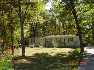 29567 Deep Woods Dr, Lawton, MI 49065