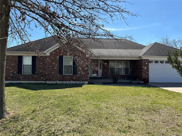 234 Pond Hollow Dr, Saint Charles, MO 63303