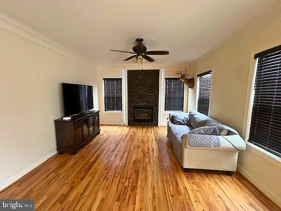 3rd image of 162 Job Rd