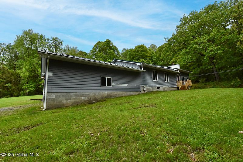 4th image of 442 State Highway 349