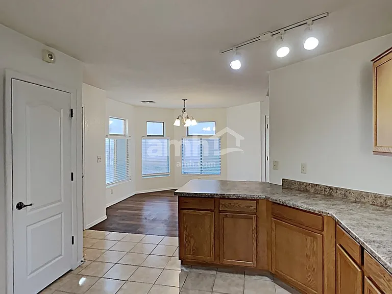 7948 S Baja Stone Ave — Photo 4