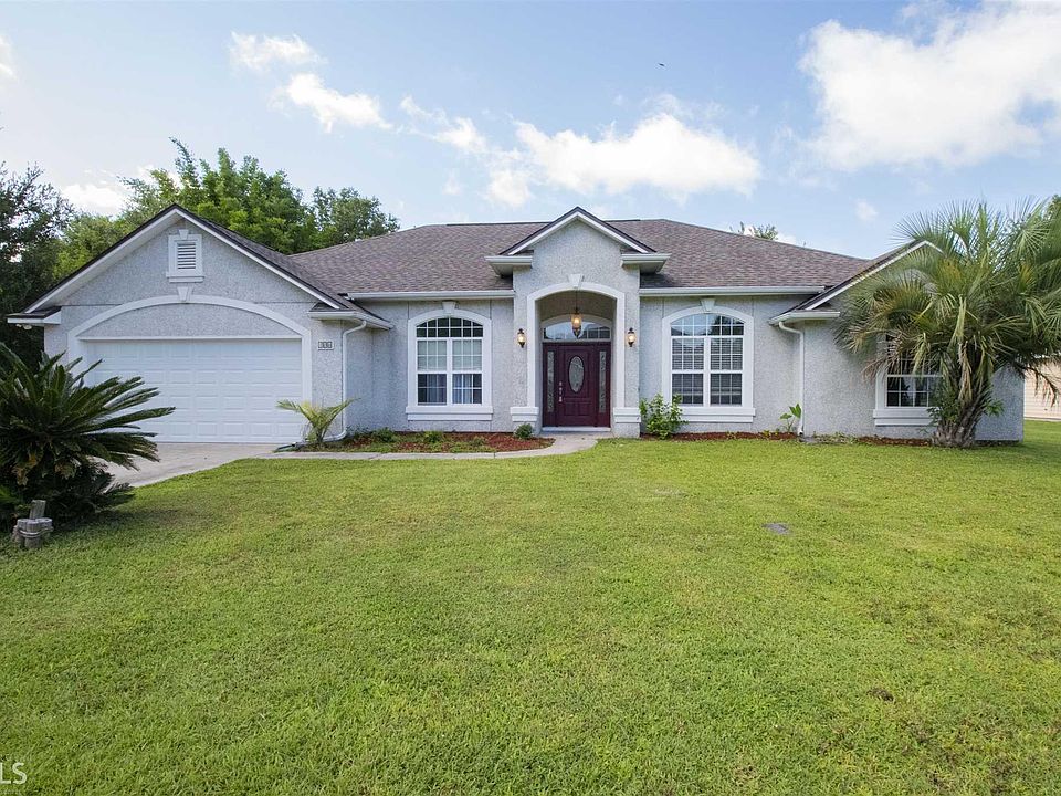 2nd image of 106 Saint James Pl