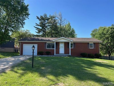 1523 Colonial Dr, Godfrey, IL, 62035