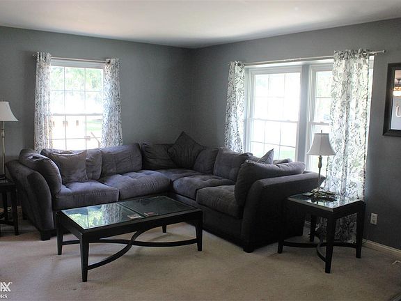 4th image of 33813 Bayview Dr