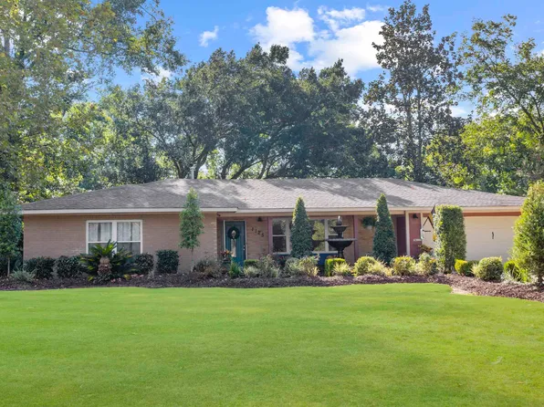 1125 S Alameda Dr, Baton Rouge, LA 70815