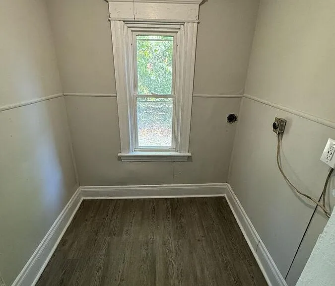 4516 Huntington Ave — Photo 7