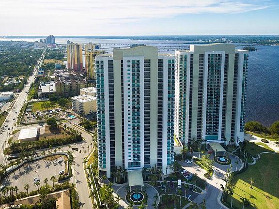 2nd image of 3000 Oasis Grand Blvd APT 806