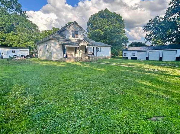 247 S Broadway St, Bloomingdale, IN 47832