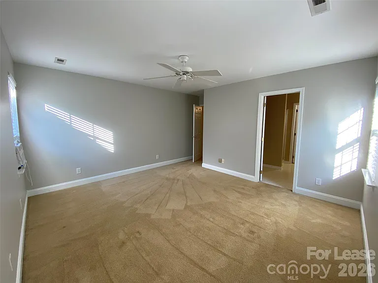 9513 Wilson Hall Dr — Photo 12