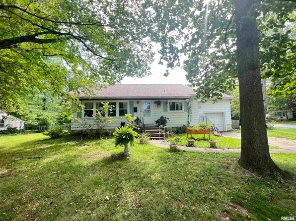 1219 W Hill Ave, Carbondale, IL 62901
