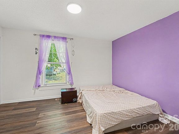5th image of 312 Vance Ave
