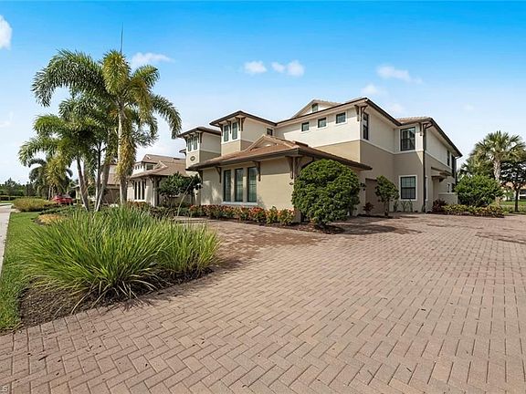 5th image of 2181 Frangipani Cir Unit 102