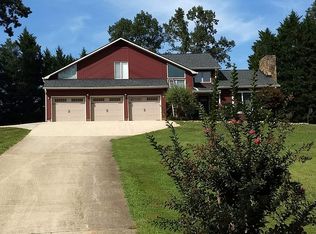 116 Timber Ridge Dr, Lenoir, NC 28645