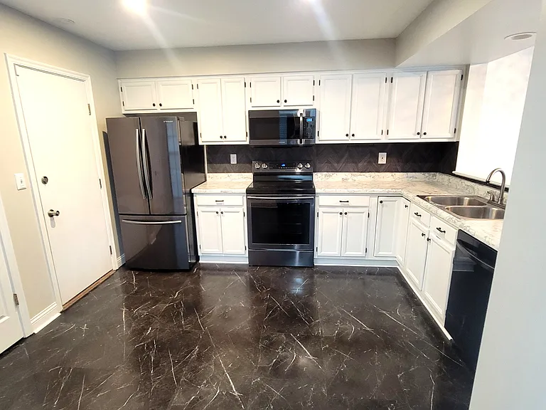 1608 Shady Cove Ln — Photo 5
