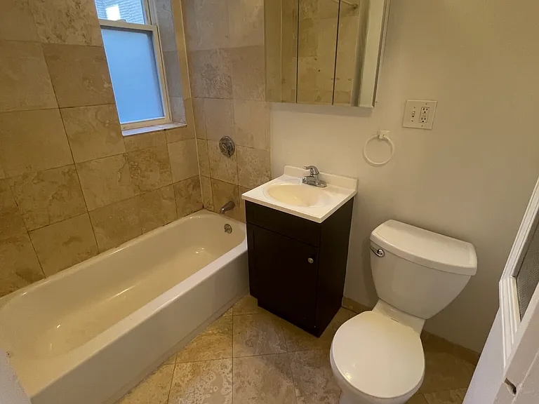 1193 Commonwealth Ave #14 — Photo 16