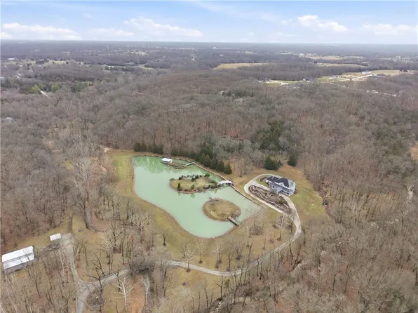 70 E High Point Ln, Columbia, MO 65203